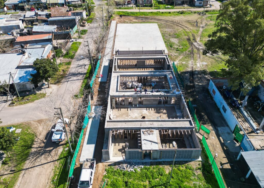 REALIZAN OBRAS DE URBANIZACIÓN EN EL BARRIO COMPAL