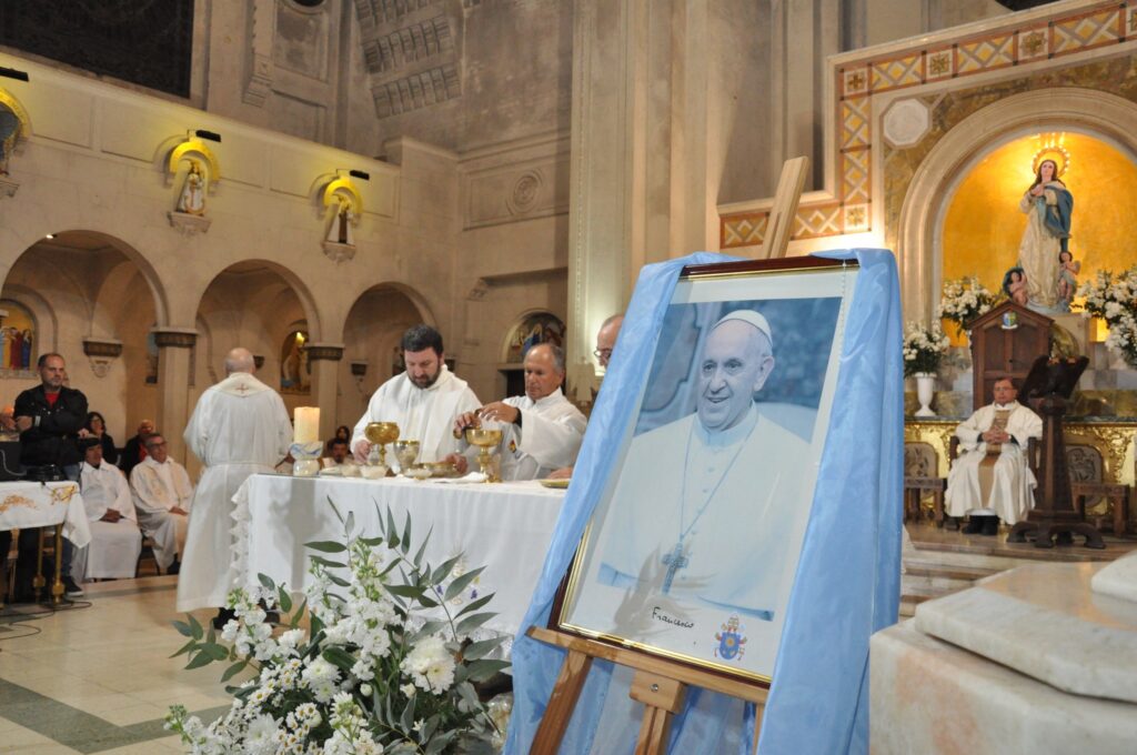MISA DE EXEQUIAS DEL PAPA FRANCISCO EN LA DIÓCESIS DE QUILMES