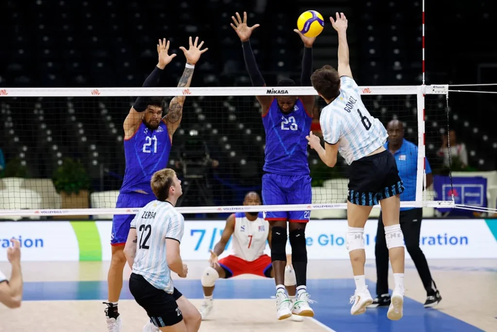 ARGENTINA CONSIGUIÓ UN TRIUNFAZO ANTE CUBA POR LA LIGA DE NACIONES DE VÓLEY