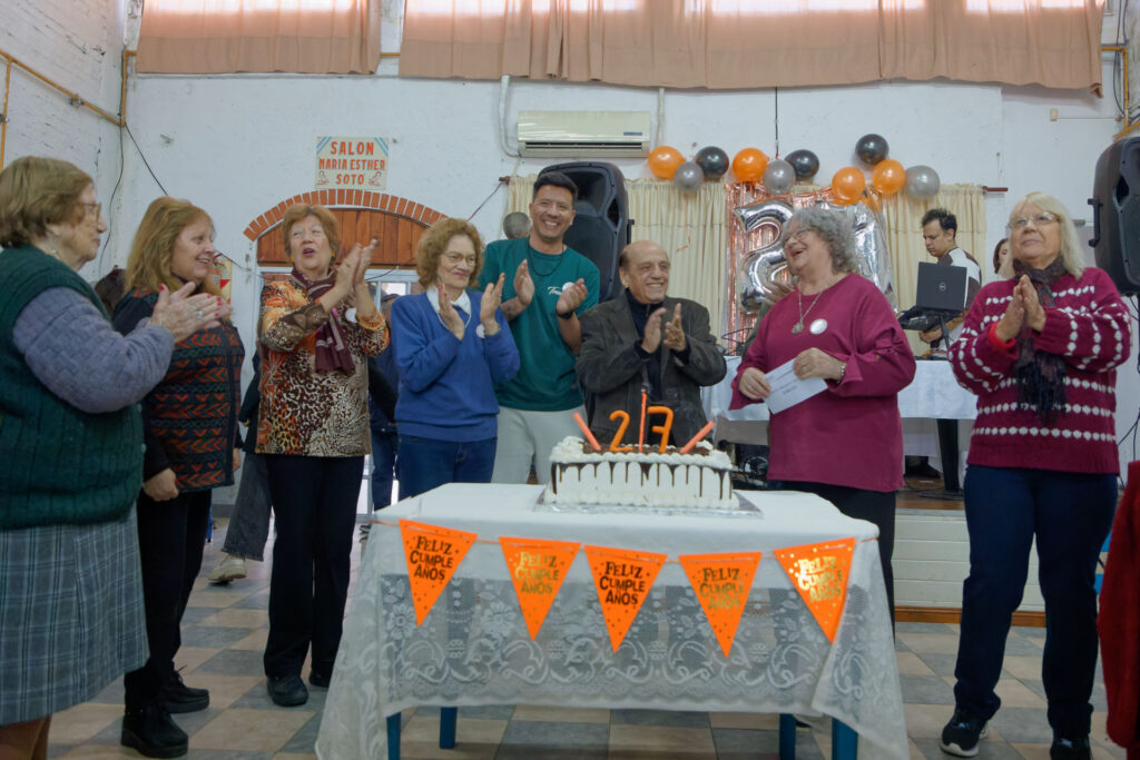EL CENTRO DE JUBILADOS Y PENSIONADOS JUBILEO FESTEJÓ SUS 27 AÑOS