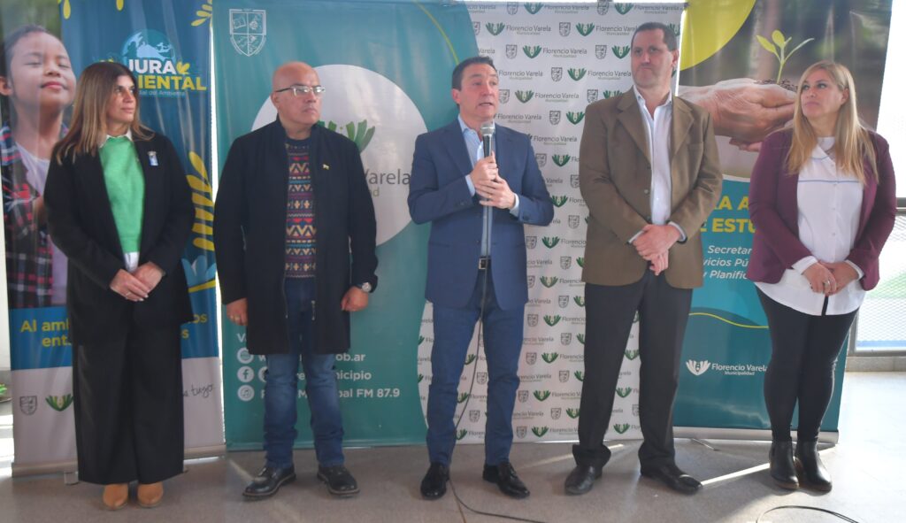 ESTUDIANTES VARELENSES PROTAGONISTAS EN LA 14º JURA AMBIENTAL