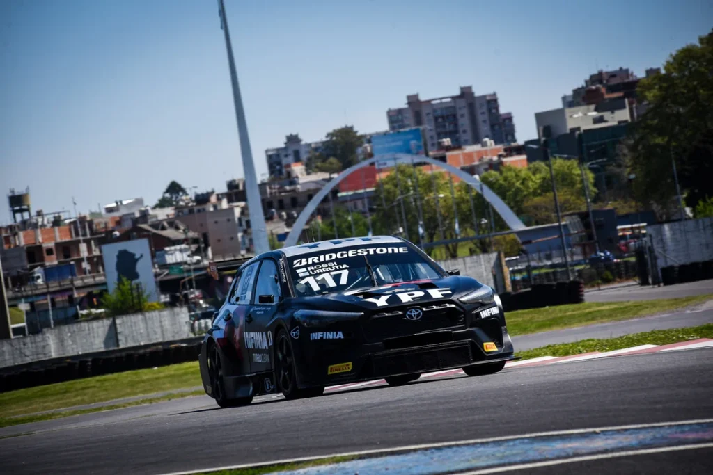 TC2000: LA DUPLA DE ROSSI Y URRUTIA SE QUEDÓ CON LOS 200 KILÓMETROS DE BUENOS AIRES
