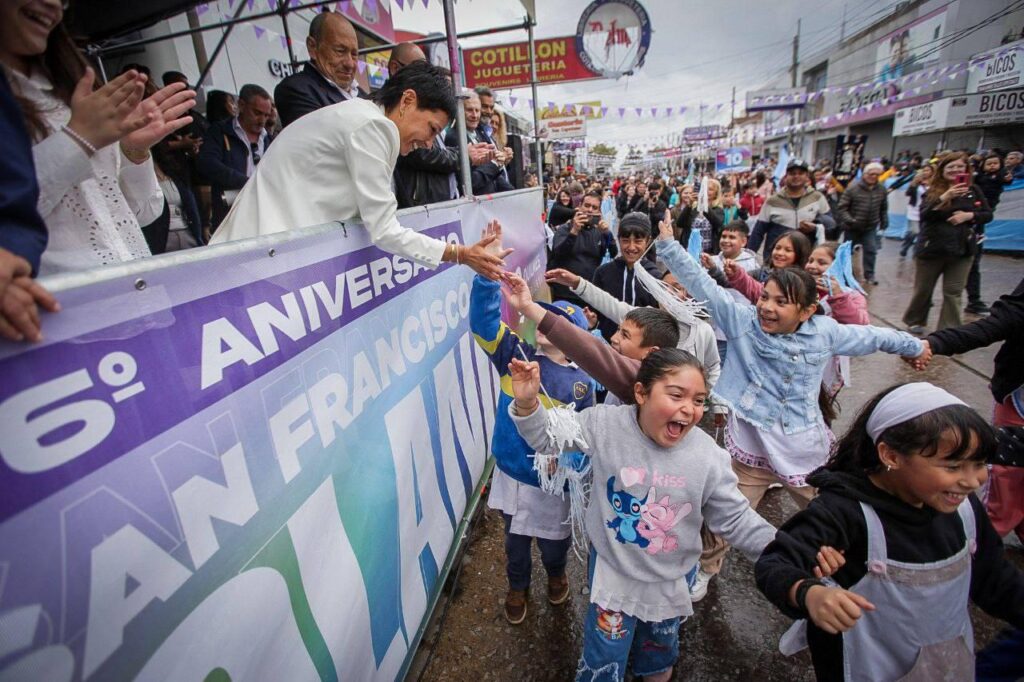 MAYRA: «QUEREMOS VOLVER A TENER UNA ARGENTINA JUSTA, LIBRE Y SOBERANA, COMO AQUELLA QUE TUVIMOS CON NÉSTOR Y CRISTINA»