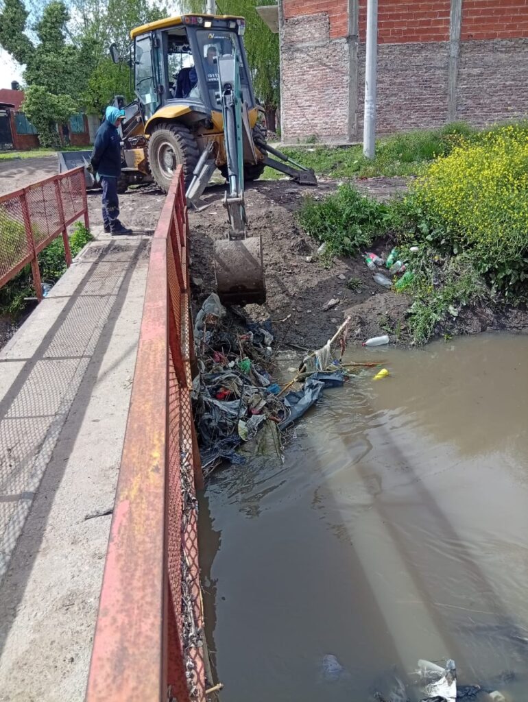 JORNADA DE LIMPIEZA EN ARROYOS DE VARELA