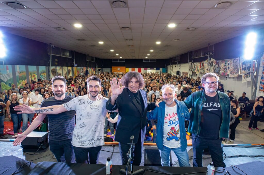 LA FERIA DEL LIBRO DE BERAZATEGUI BRILLÓ UNA VEZ MÁS: LA VISITARON 40 MIL PERSONAS