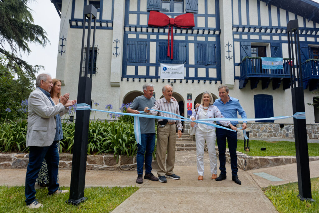 EL INTENDENTE BALOR, PRESENTE EN LA INAUGURACIÓN DEL PASEO COMERCIAL «JARDINES DE RANELAGH»