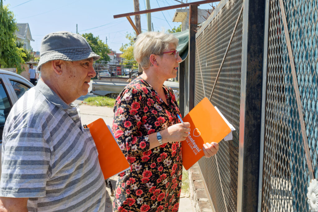 CONTINÚA EL RELEVAMIENTO HABITACIONAL EN EL BARRIO AGUSTÍN RAMÍREZ
