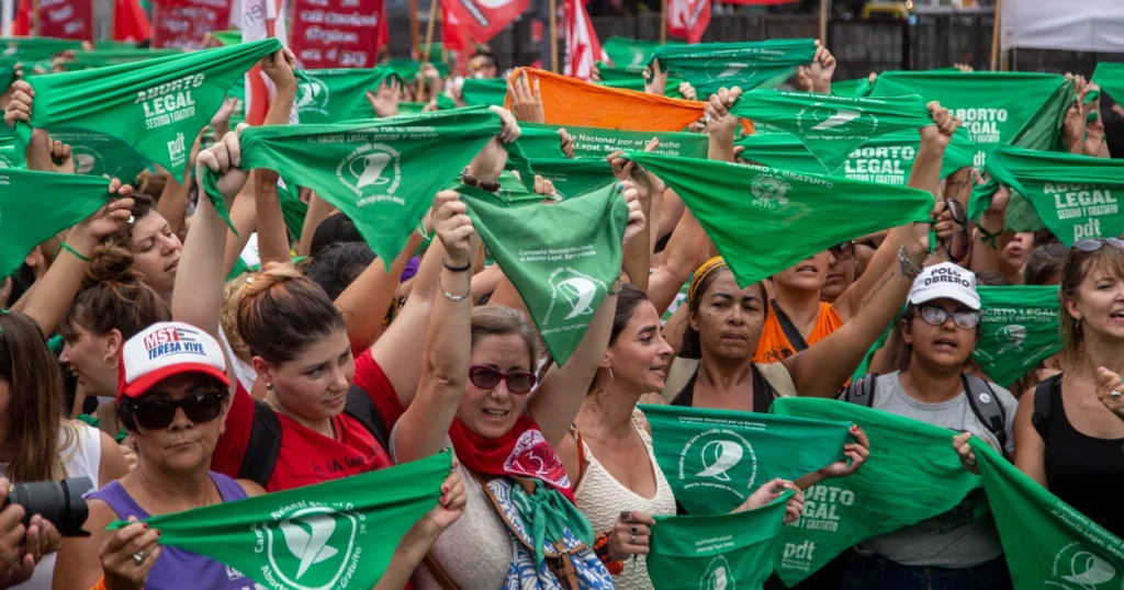 DENUNCIAN QUE EL GOBIERNO BLOQUEA EL ACCESO A LA SALUD SEXUAL Y REPRODUCTIVA