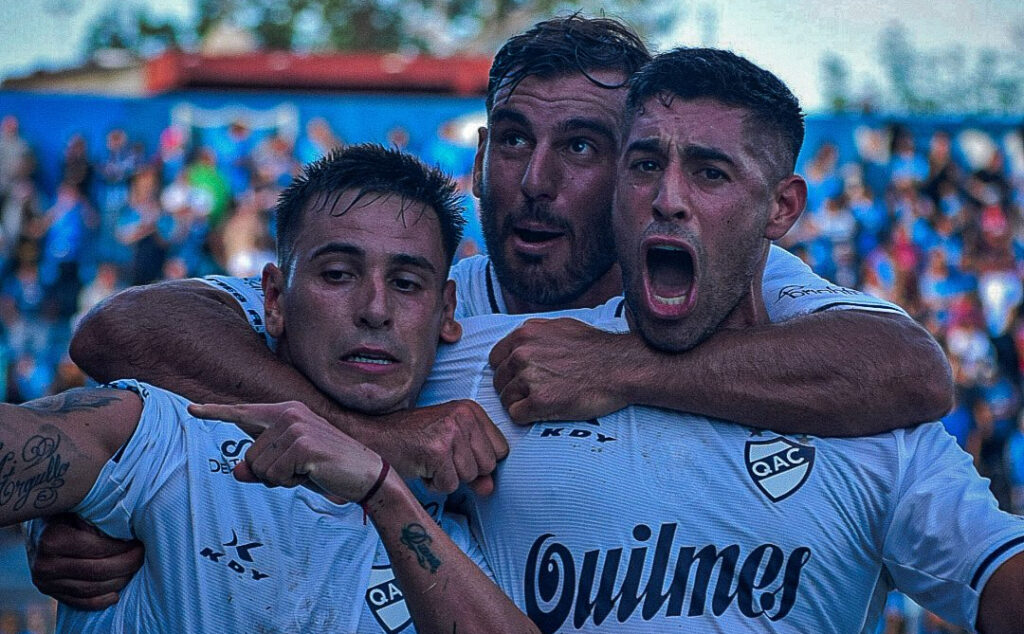 QUILMES GOLEÓ A SAN TELMO Y VOLVIÓ A GANAR COMO VISITANTE