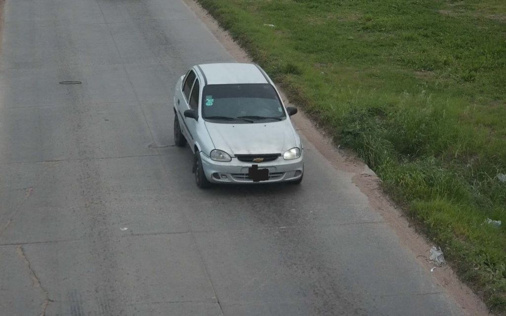 LAS CÁMARAS DE SEGURIDAD FACILITARON LA INTERCEPTACIÓN DE UN AUTO BUSCADO POR LA JUSTICIA